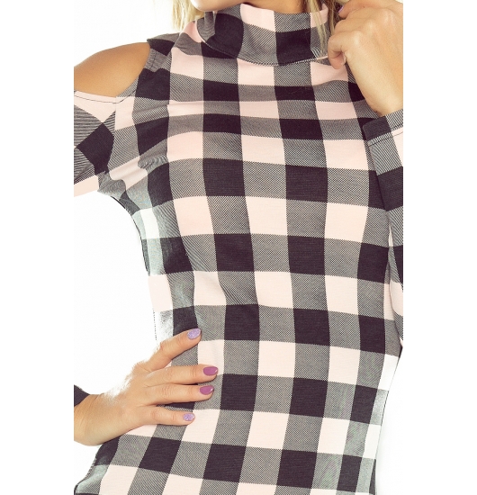 165-1 Sukienka w czarno-RÓŻOWĄ kratkę z półgolfem i dziurami na ramionach